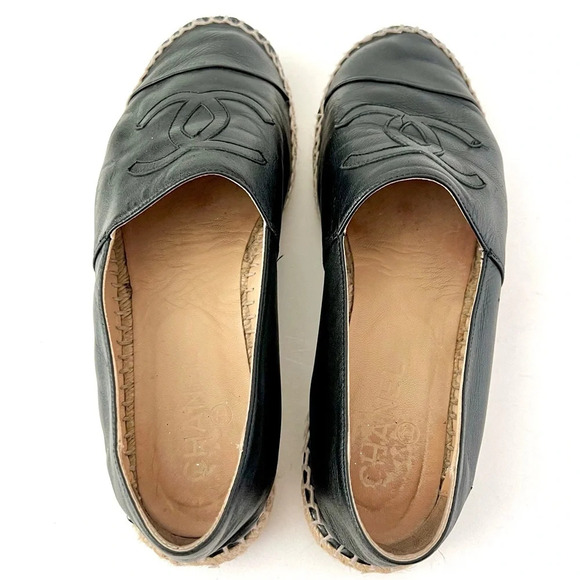 CHANEL || CC Cap Toe Black Leather Espadrille Loafers Logo Size EU 39 - Picture 6 of 16